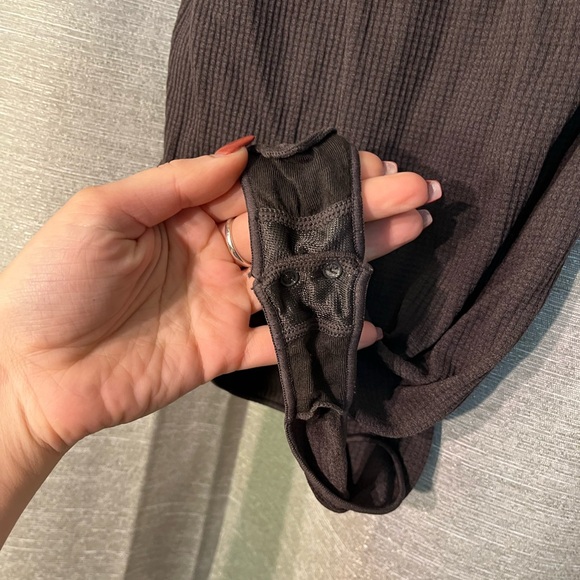 SKIMS Bodysuit - Picture 3 of 4